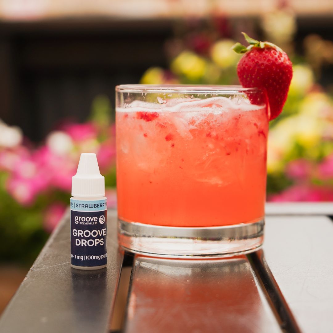 https://groovesolventless.com/wp-content/uploads/2025/08/Groove-Drops_Strawberry-Guava-1.jpg